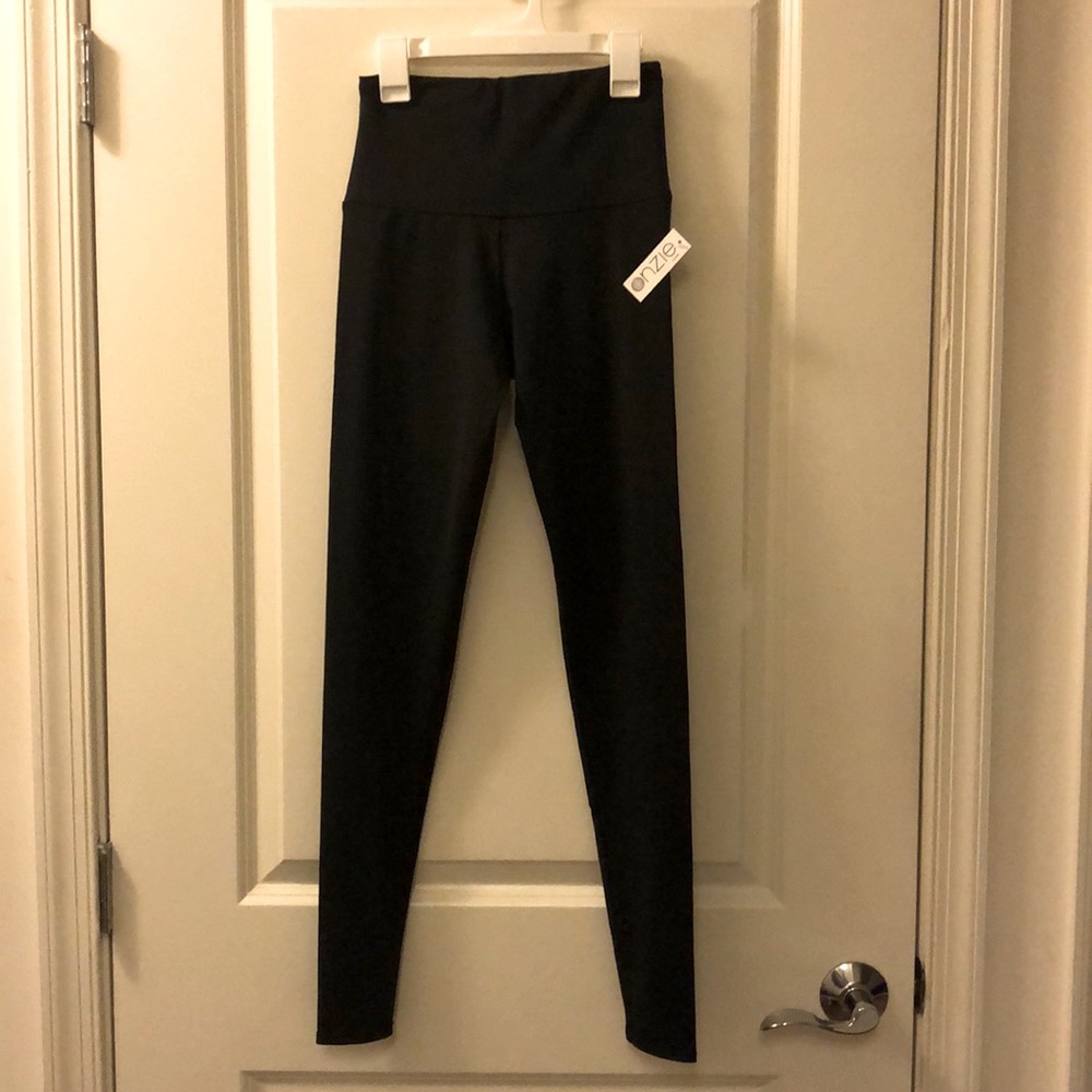 NWT - Black Onzie High Rise Leggings